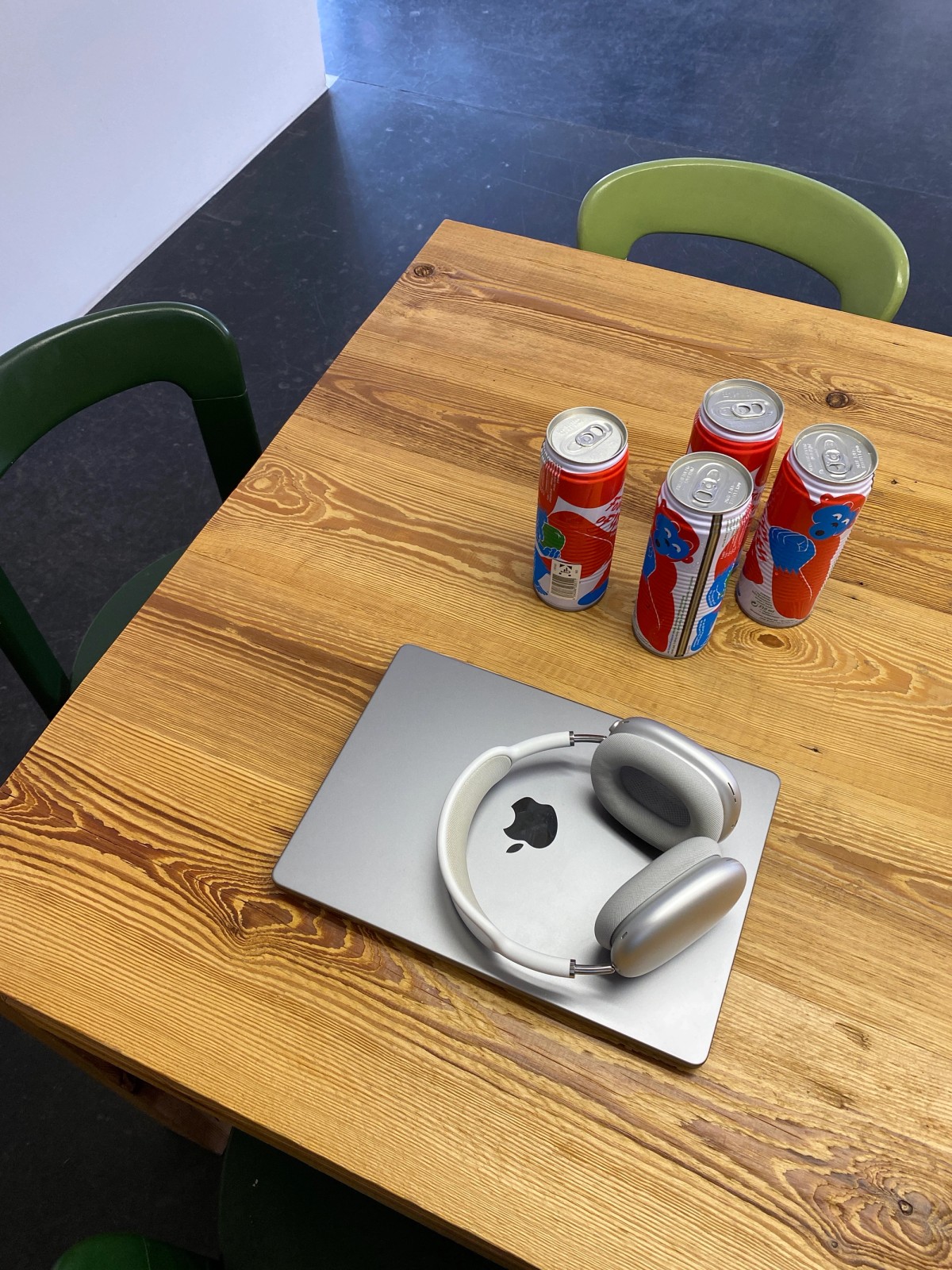 Aaron Gilmore's workspace — photo 5