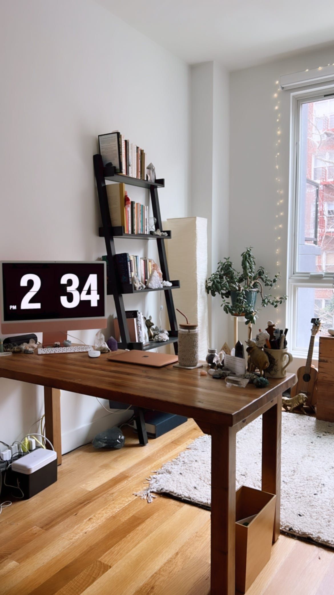 Suzan Bond's workspace