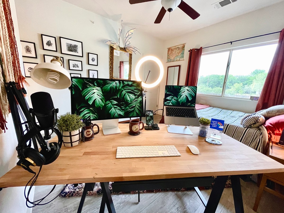 Jey Austen's workspace — photo 2