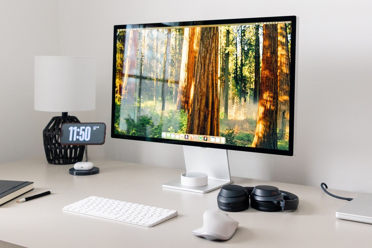 Luke Netti's workspace — photo 2