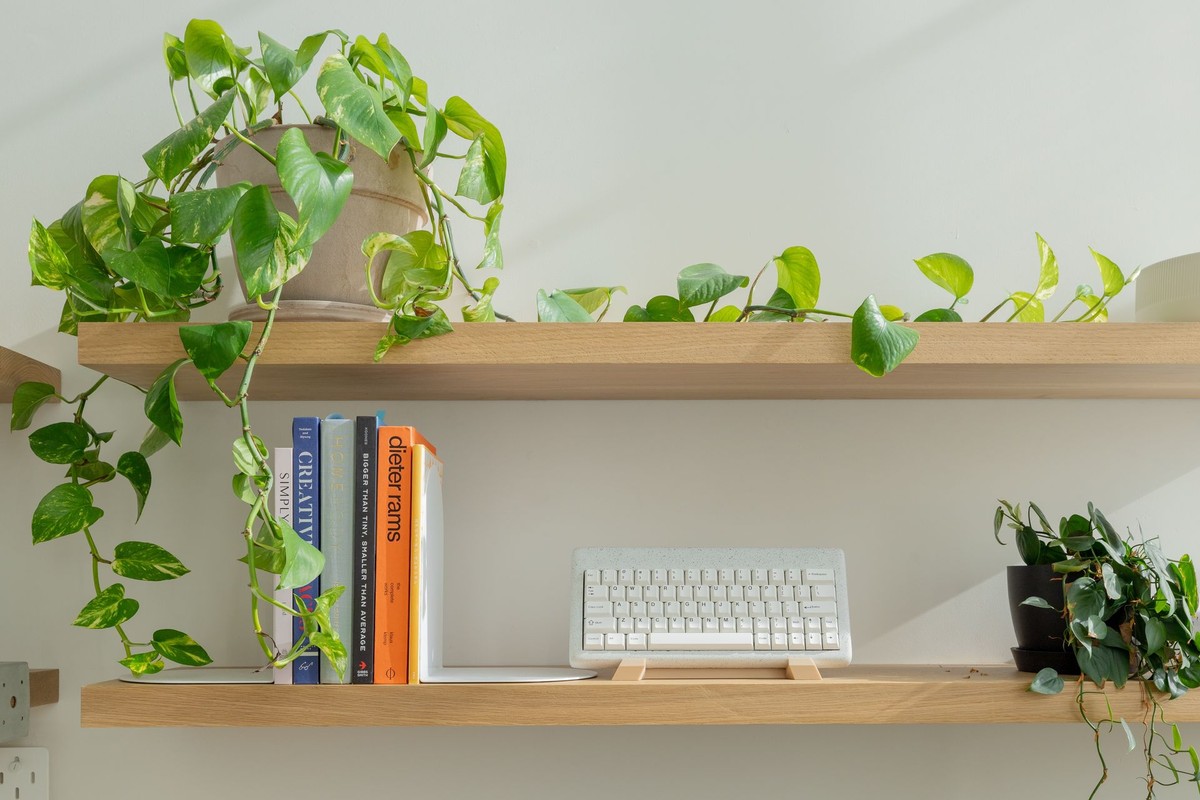 Matthew Encina's workspace — photo 9