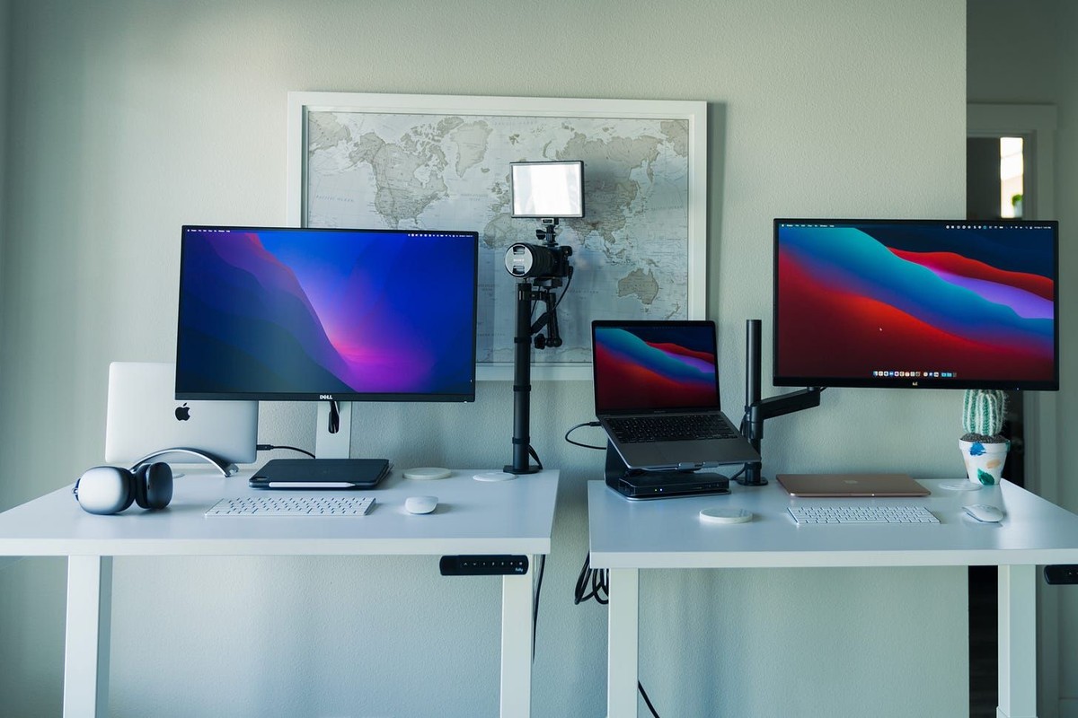 Thor Schroeder's workspace — photo 2