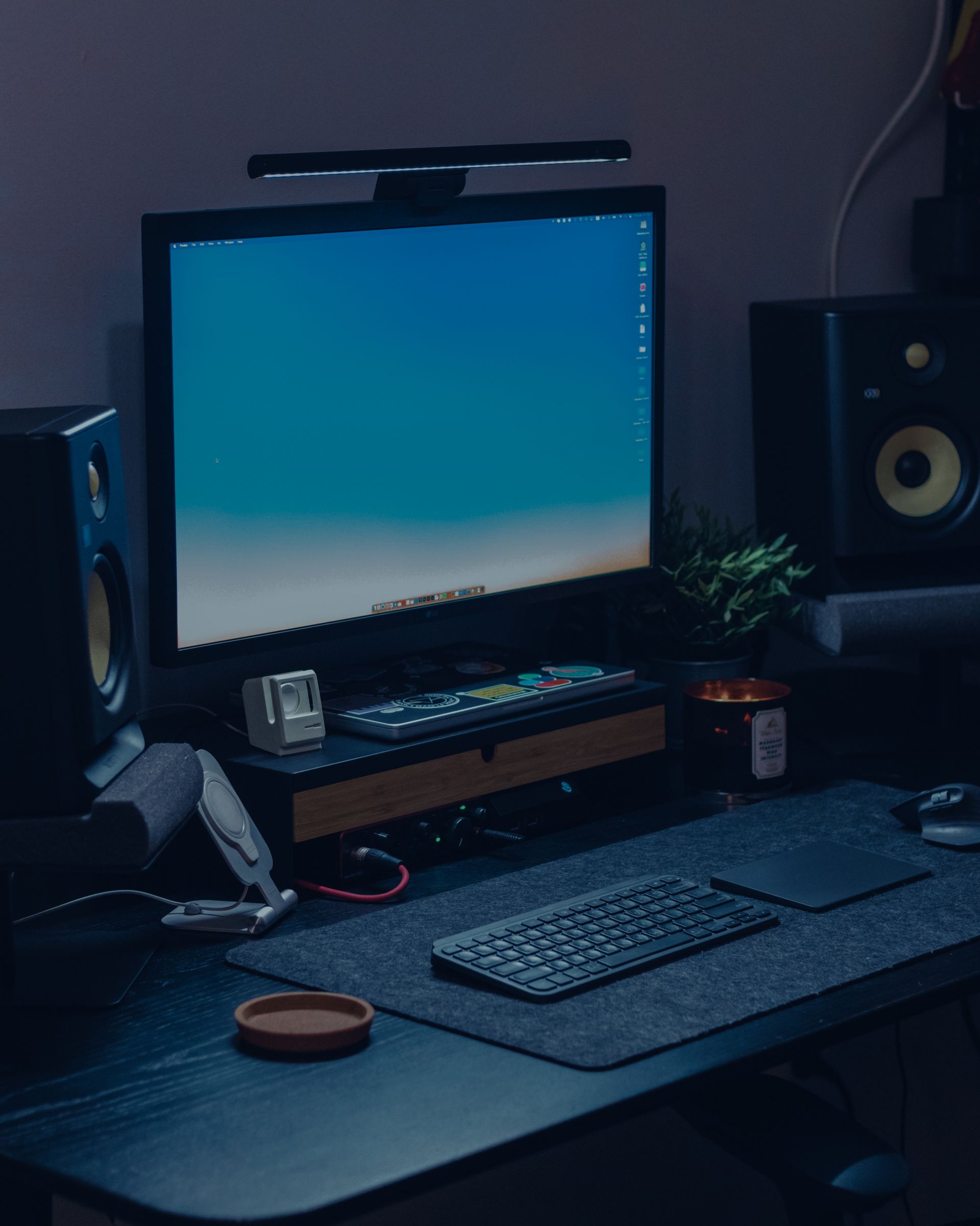 Sayed Essam's workspace