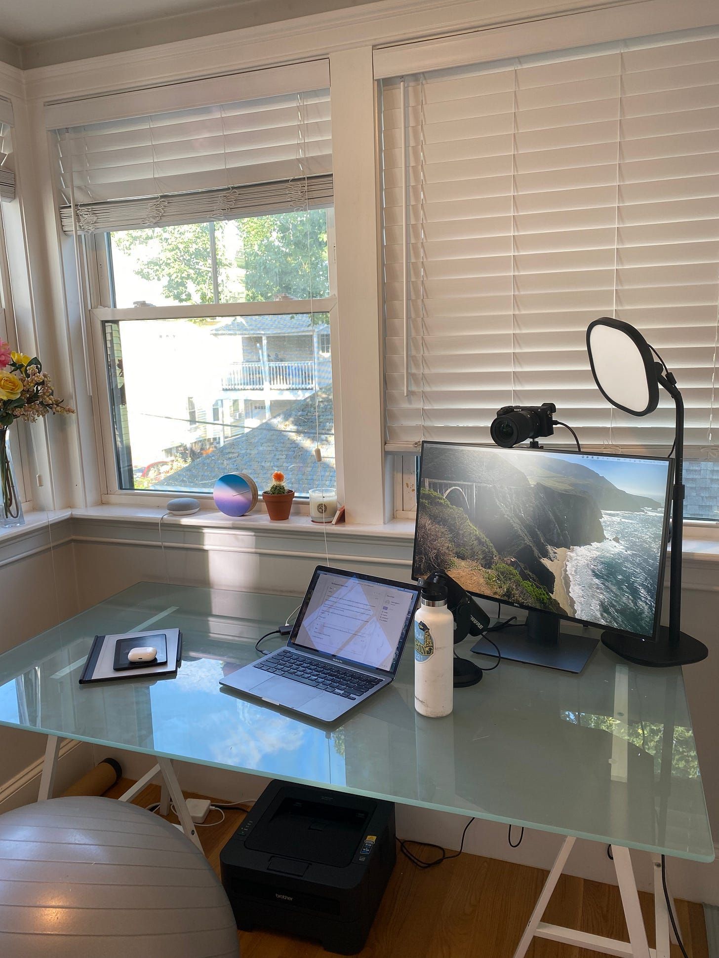 Ellen Chisa's workspace