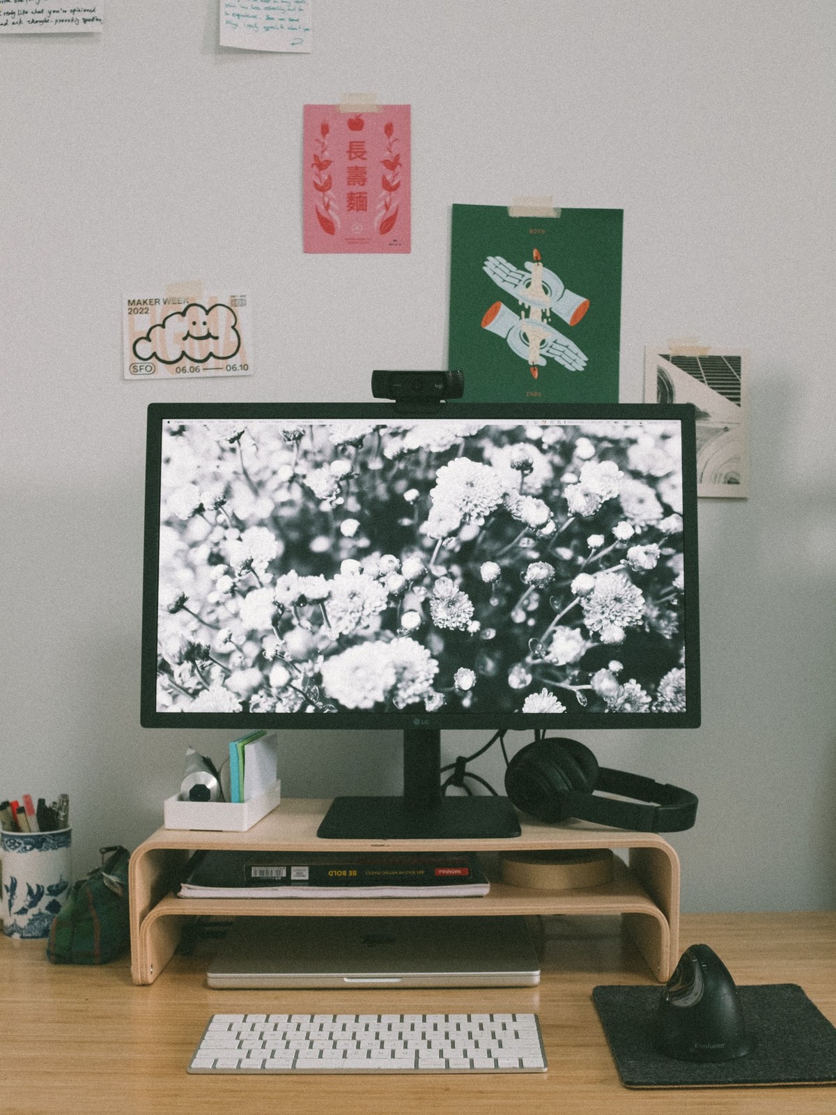 Jenny Wen's workspace — photo 2