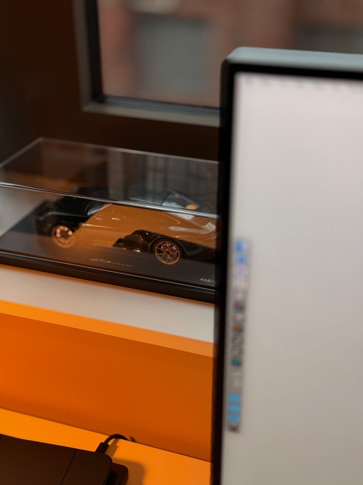 Niclas Ernst's workspace — photo 5