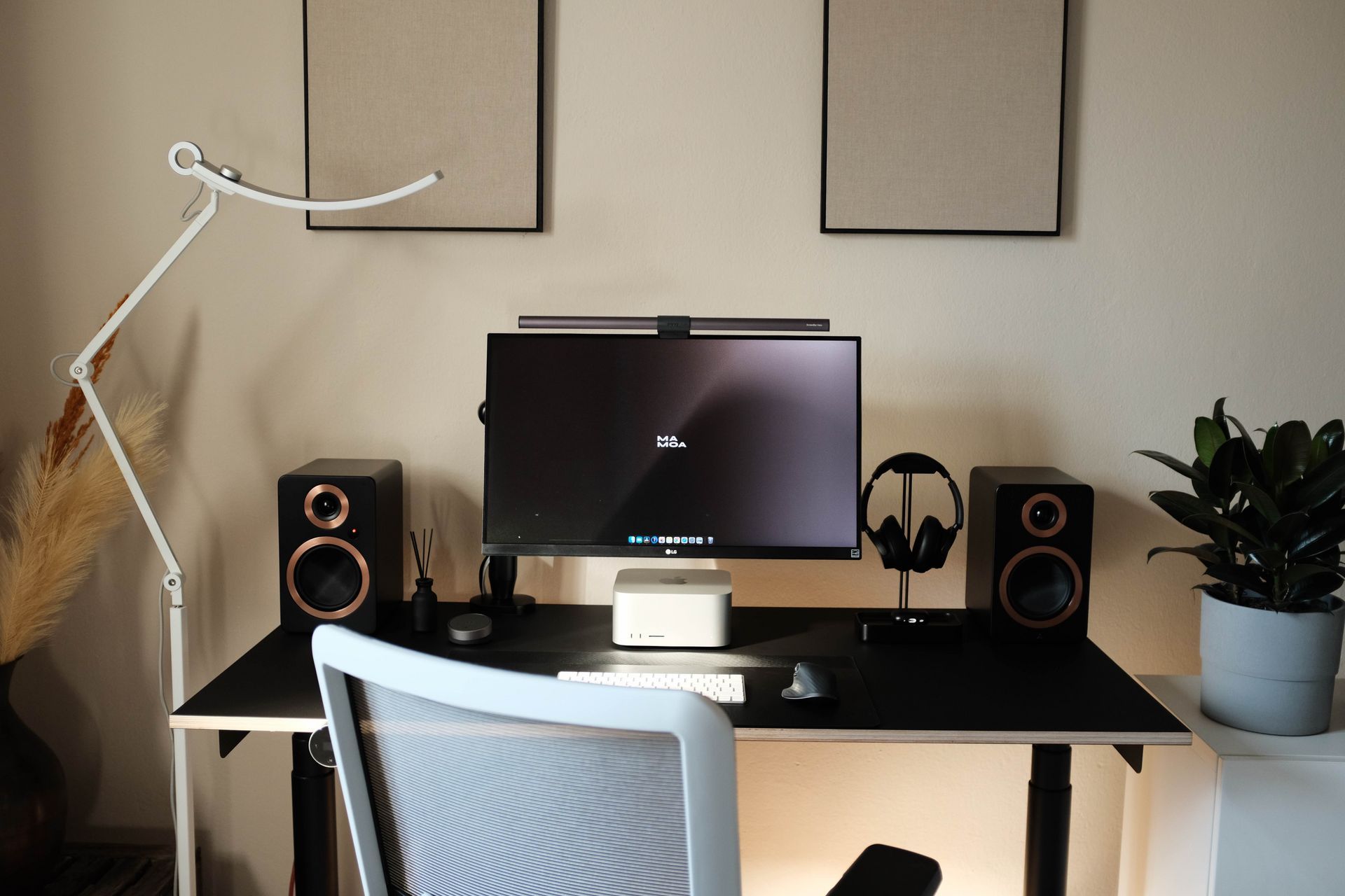 Mateus Almeida's workspace