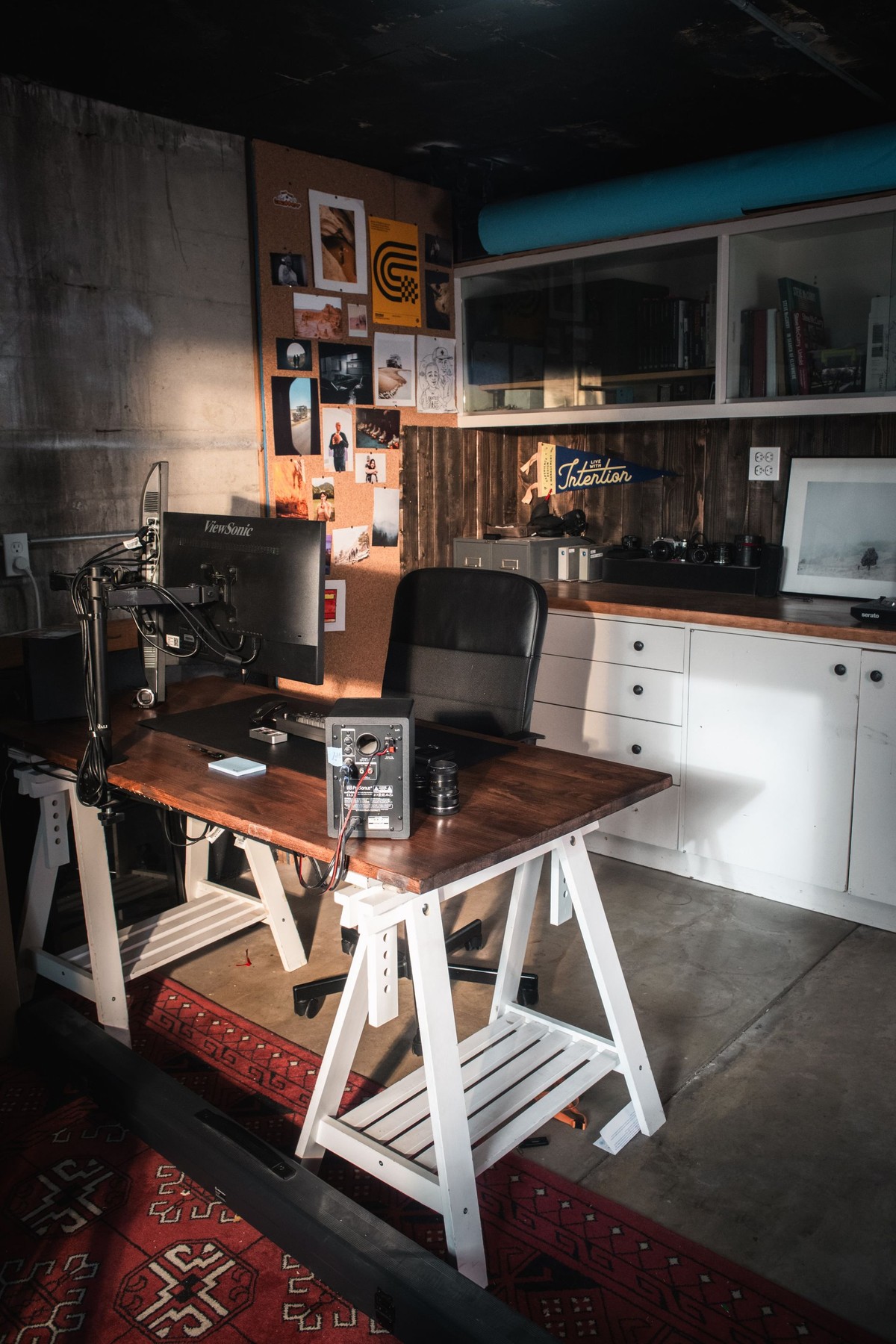 Matt Fitzgerald's workspace — photo 2