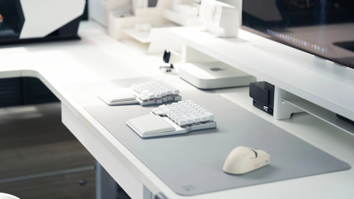 Tiancheng Luo's workspace — photo 5