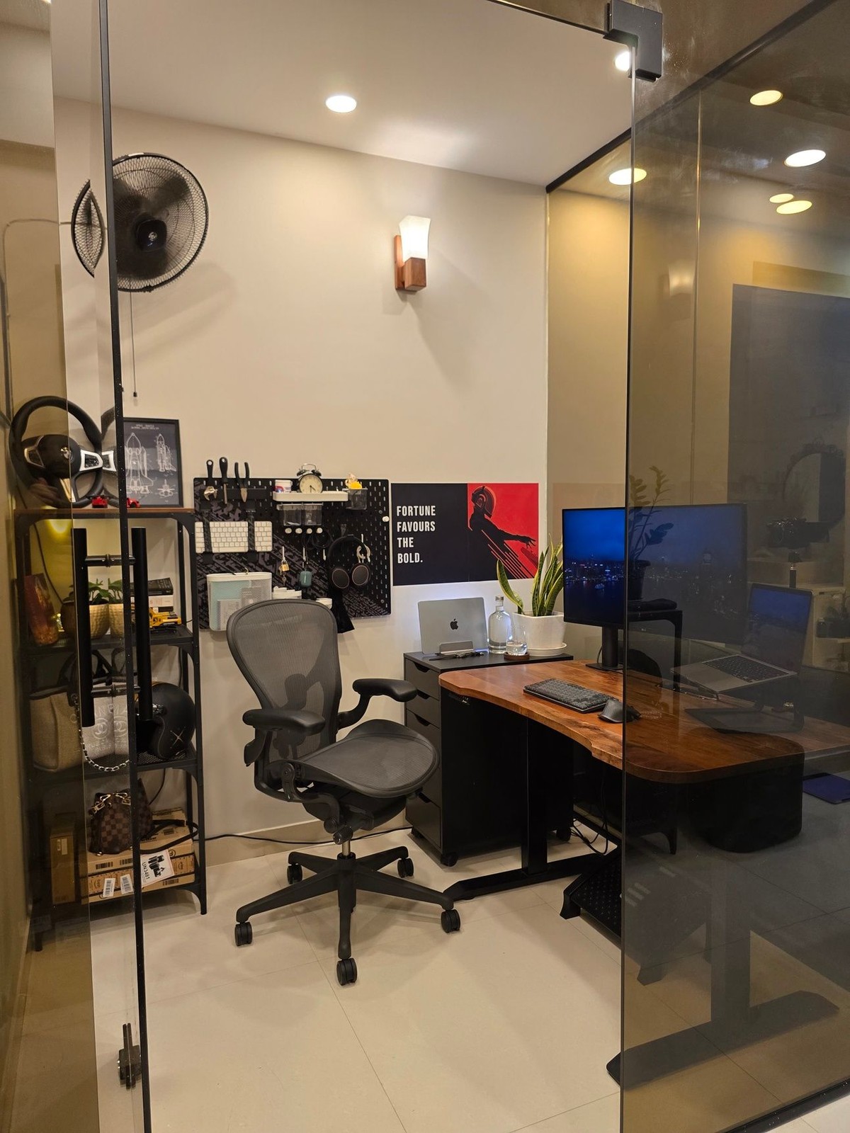 Subham Bhattacharjee's workspace — photo 3