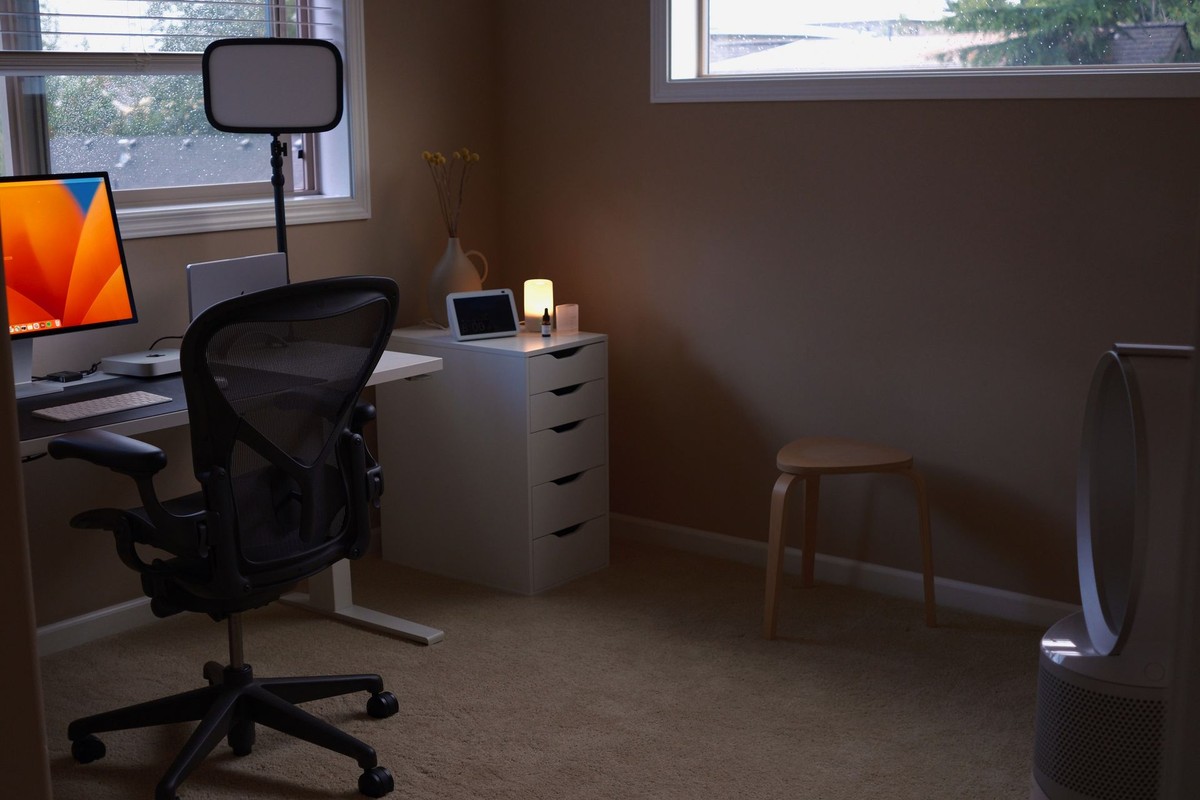 Guillermo Becerra's workspace — photo 7