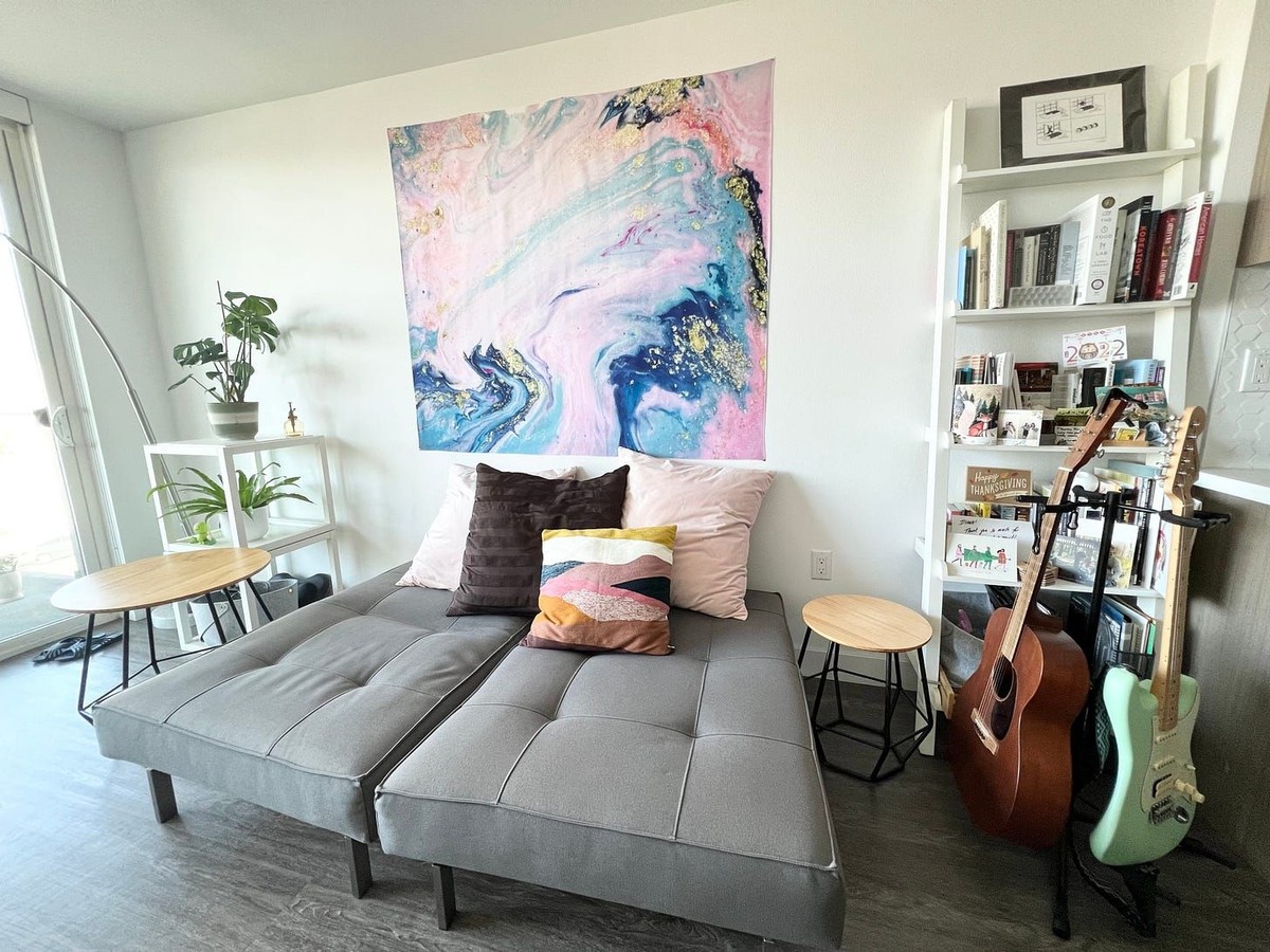 Diana Chow's workspace — photo 4