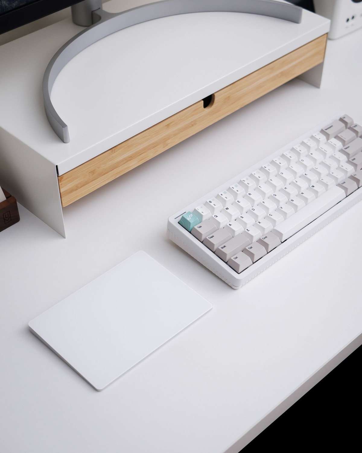 Jeorge Paolo's workspace — photo 3