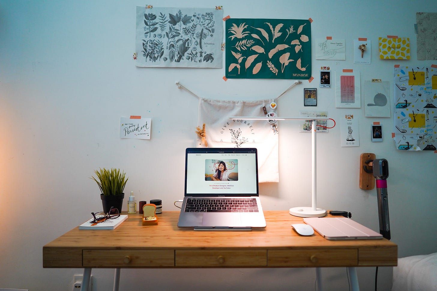 Rachel How's workspace