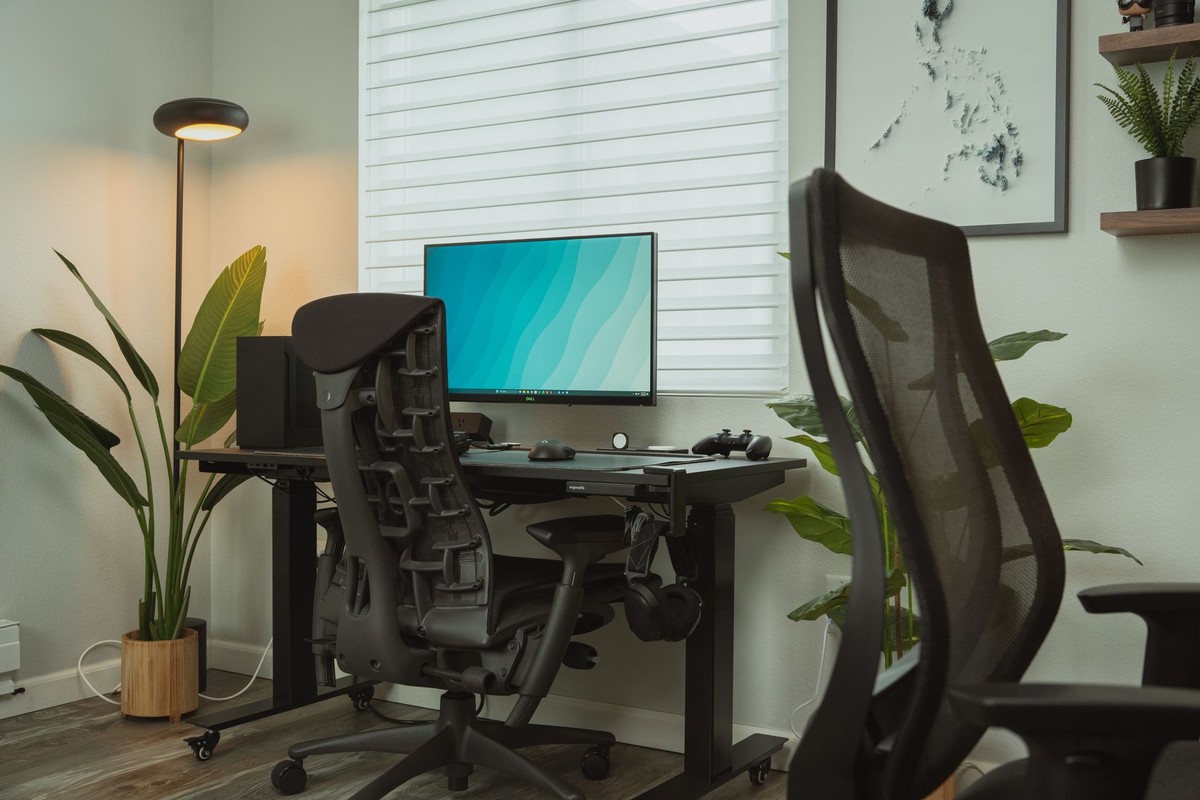Jon Imperial's workspace — photo 8