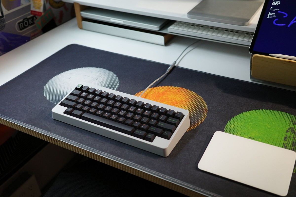 Jonathan Simcoe's workspace — photo 2