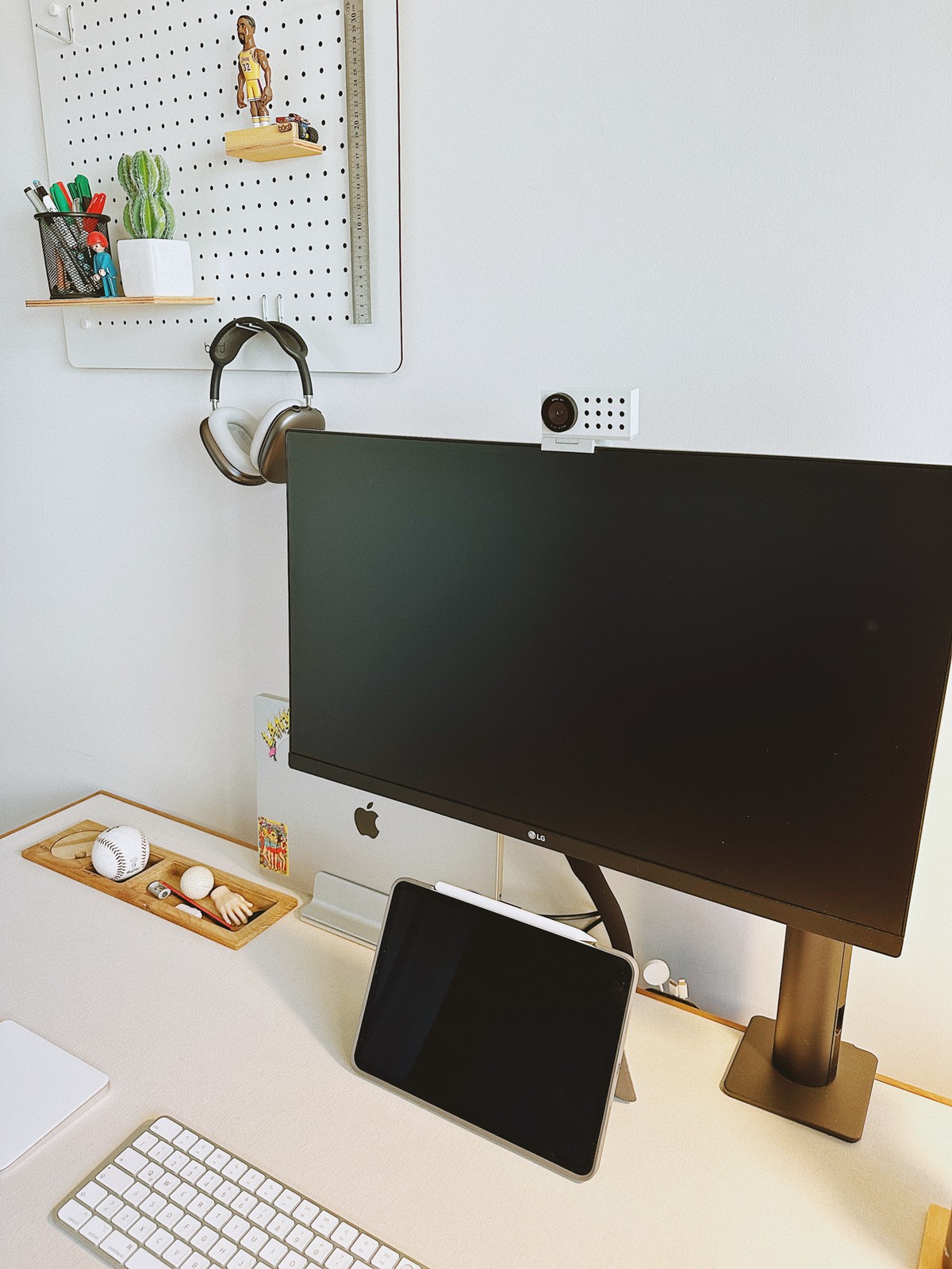 Matías Calderón Bourband's workspace — photo 3
