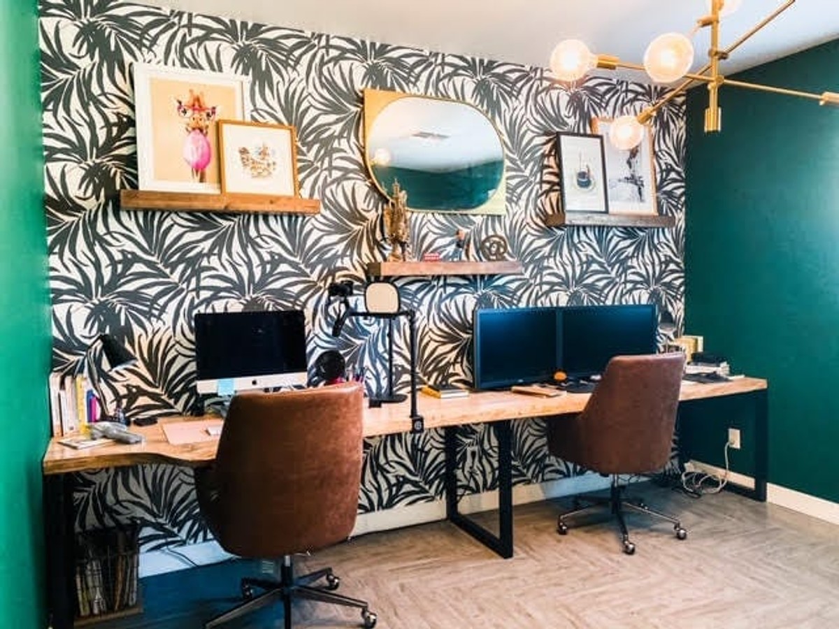 Amie Delisa's workspace — photo 2