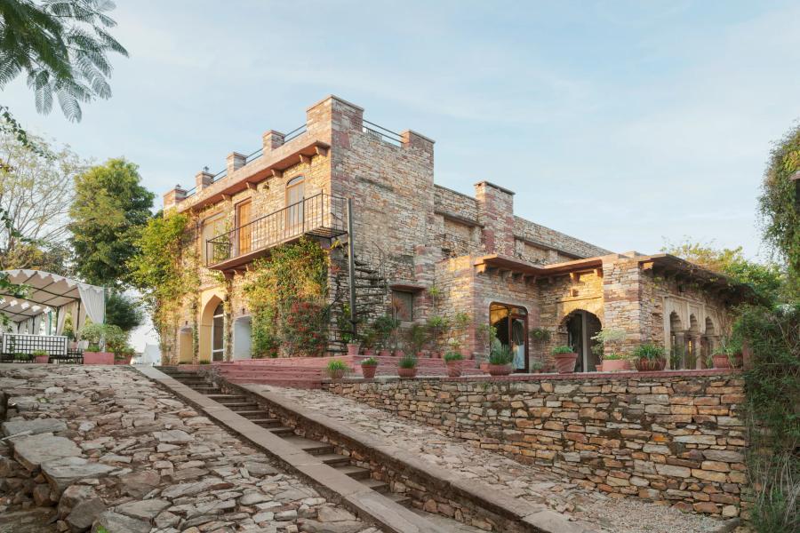 Heritage Archway and Entrance