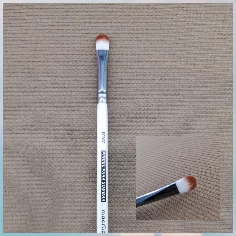 Pincel W107 Macrilan "lengua de gato pequeño" para aplicar correctores 