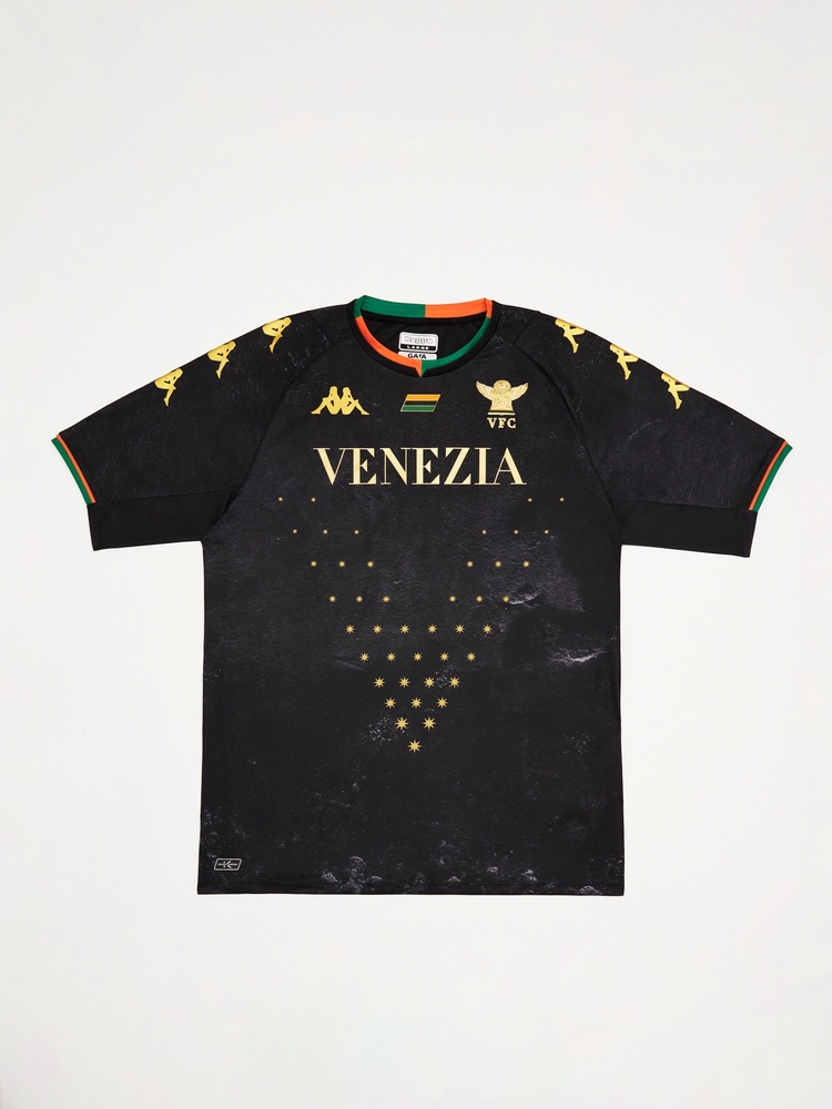 La nuova maglia home del Venezia FC 21/22