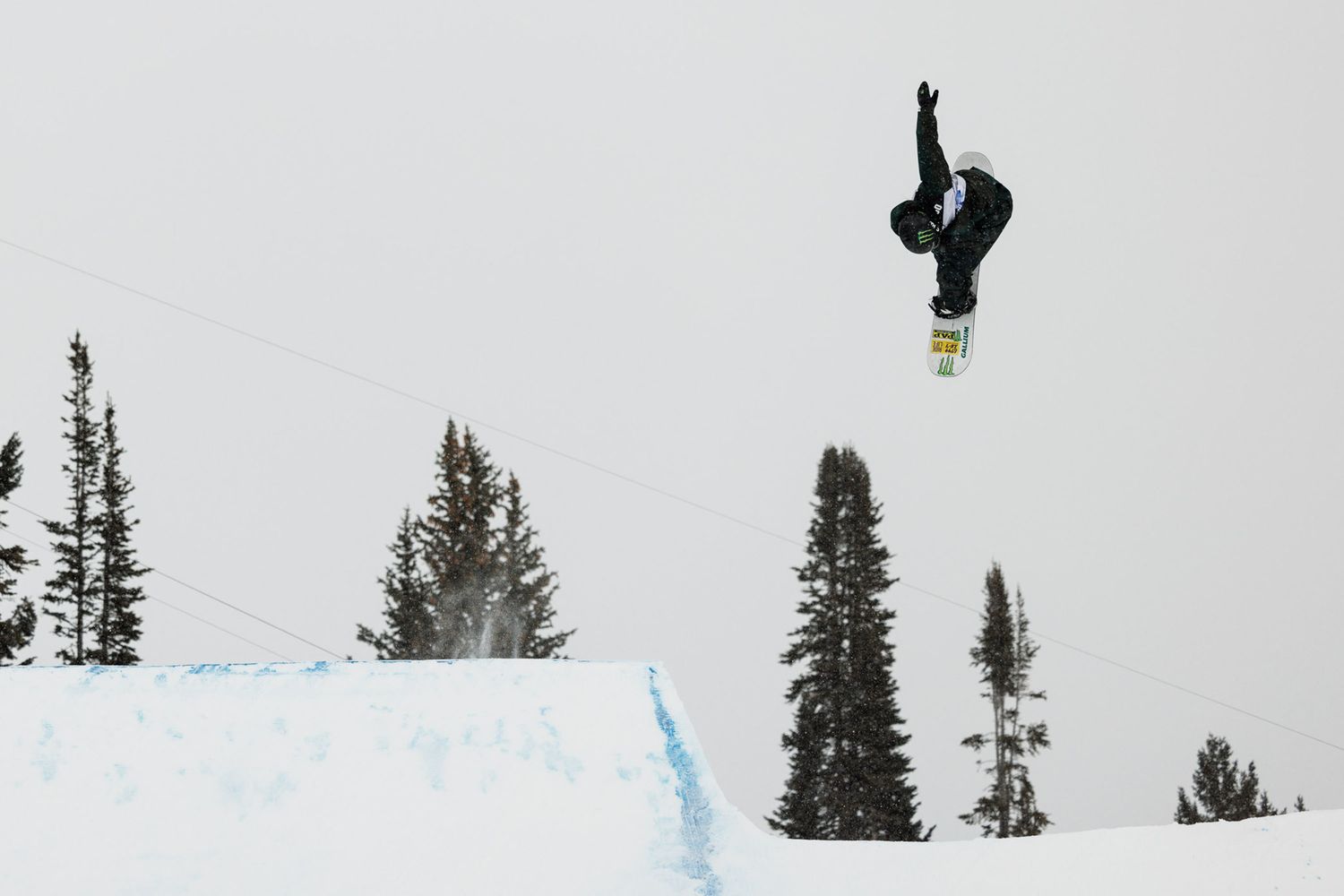 women's snowboard slopestyle