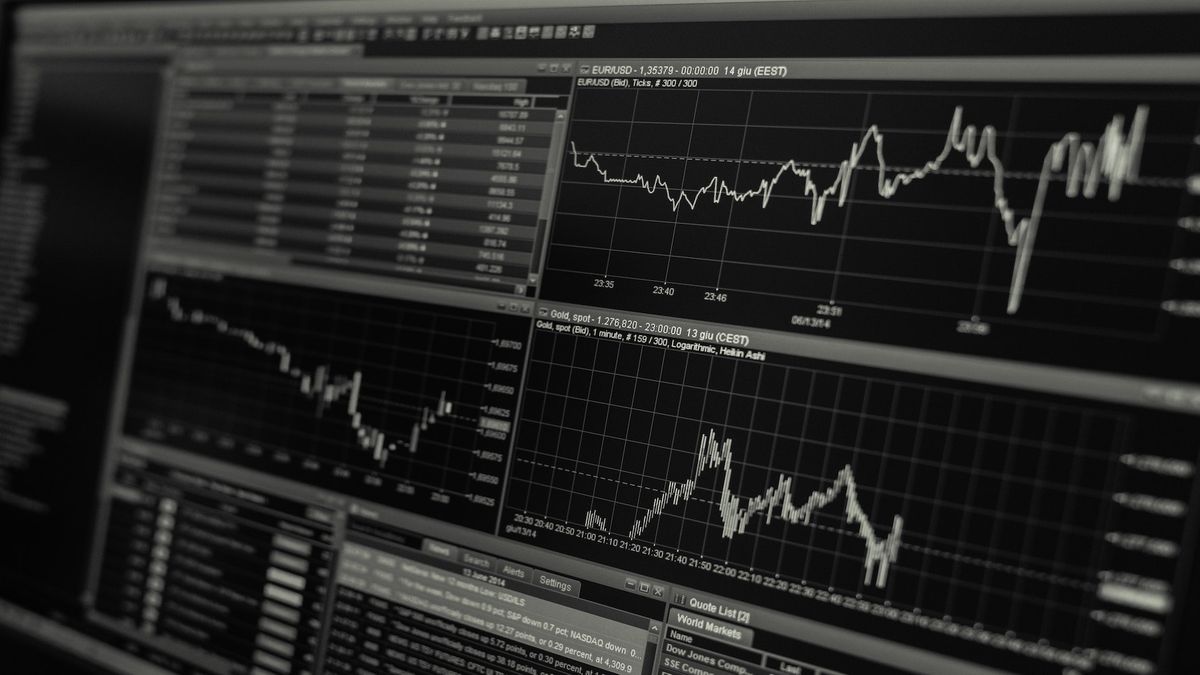 Self-Rebalancing ETFs