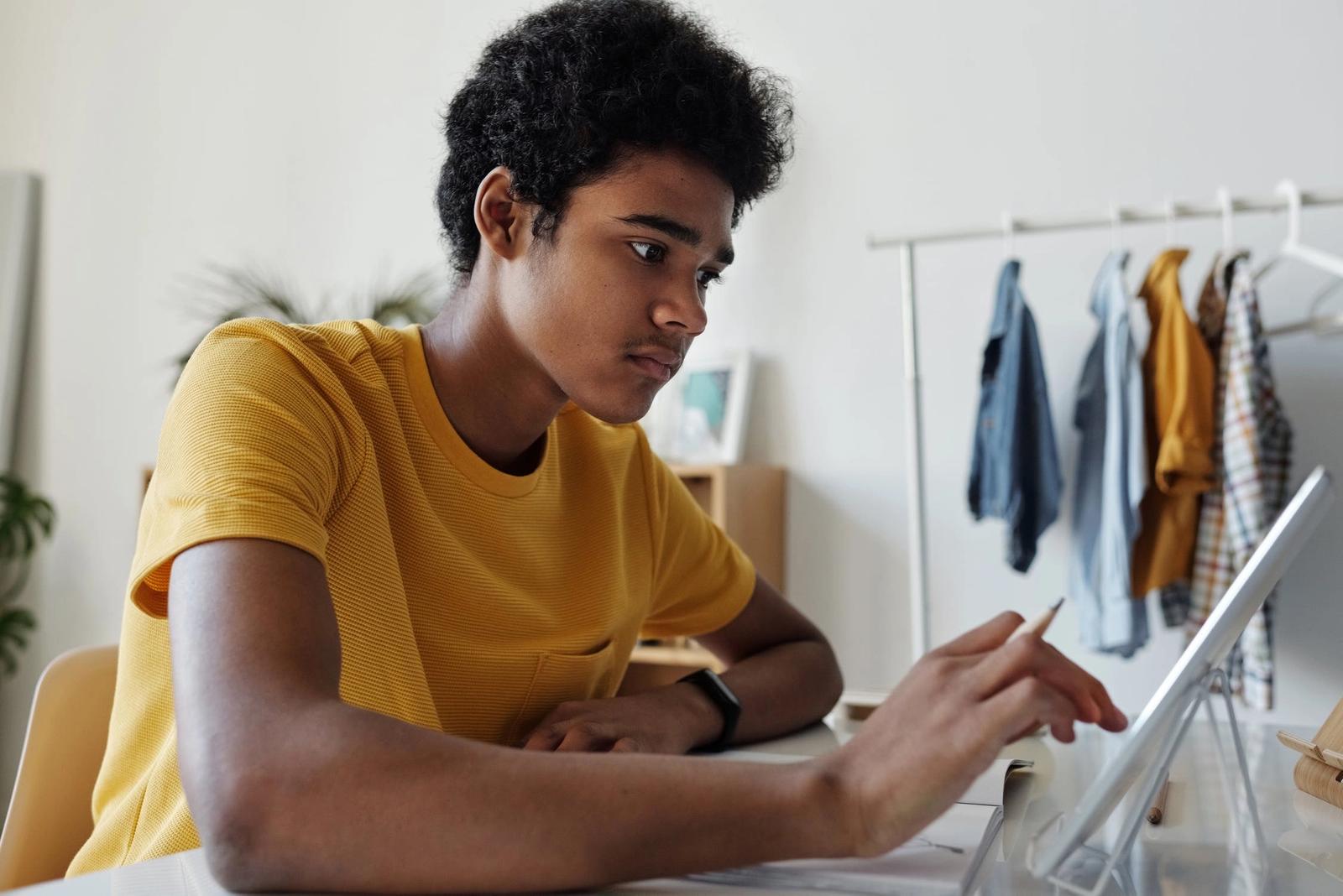 The T2202 Form: A Guide to Deducting Tuition | Passiv