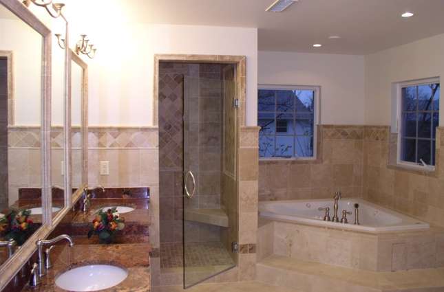 Arlington House bathroom