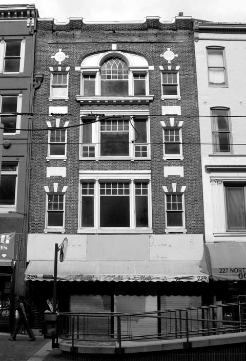 231 Howard Street before