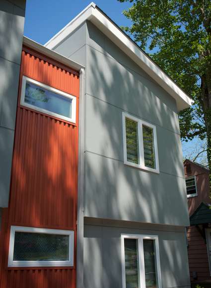 Kensington House front facade detail