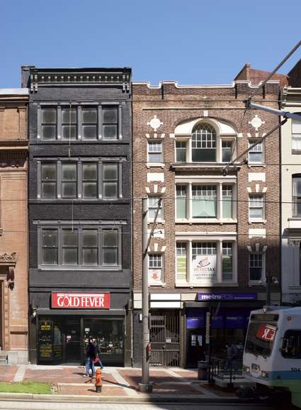 229-231 Howard St front facade