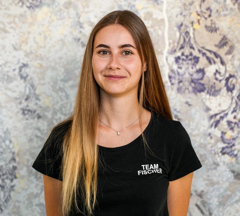 Elisa Enekl