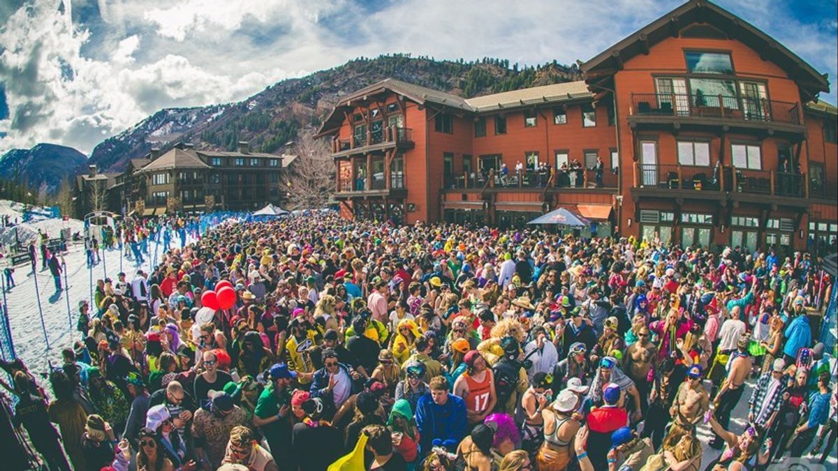 Apres Music Festival and Closing Day Celebrations