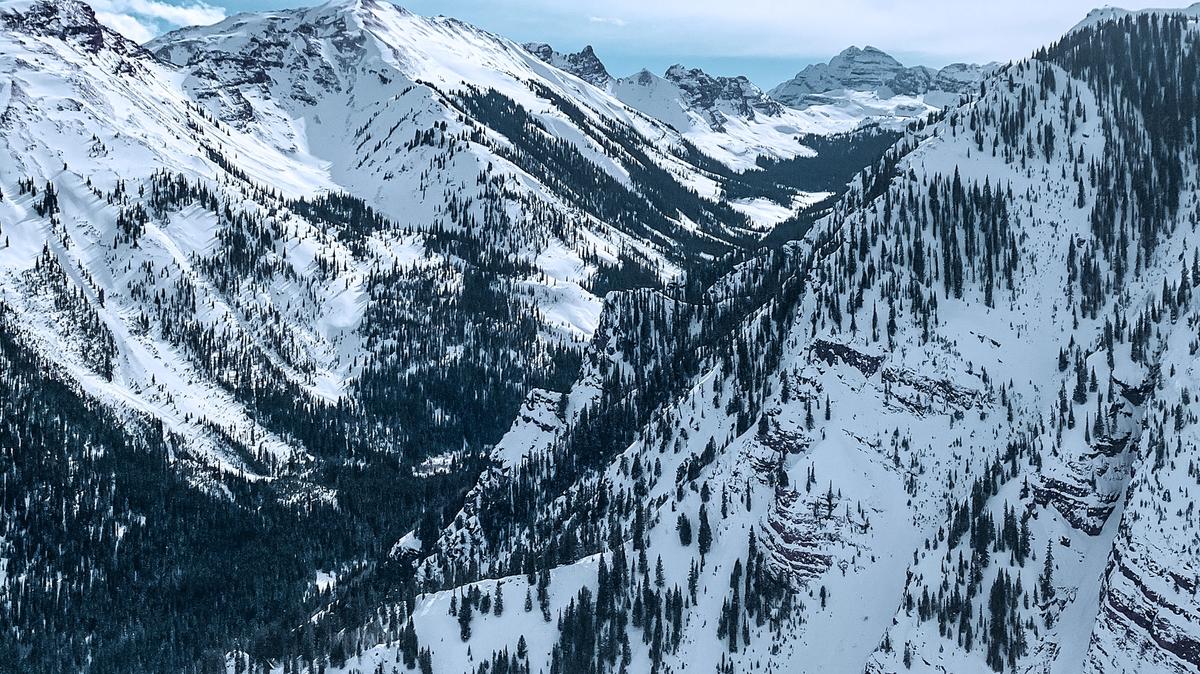 Closing Weekend at Snowmass Mountain 2021