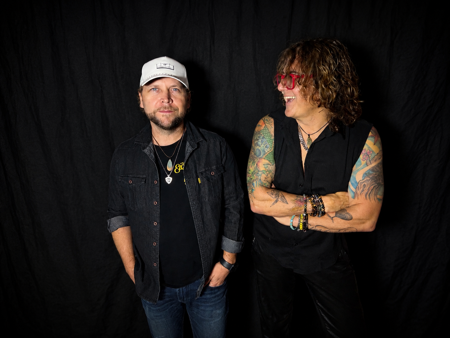 “Jet Lag Motel begins a new chapter with new music, a full-band lineup, upcoming singles, and      its first live show.”