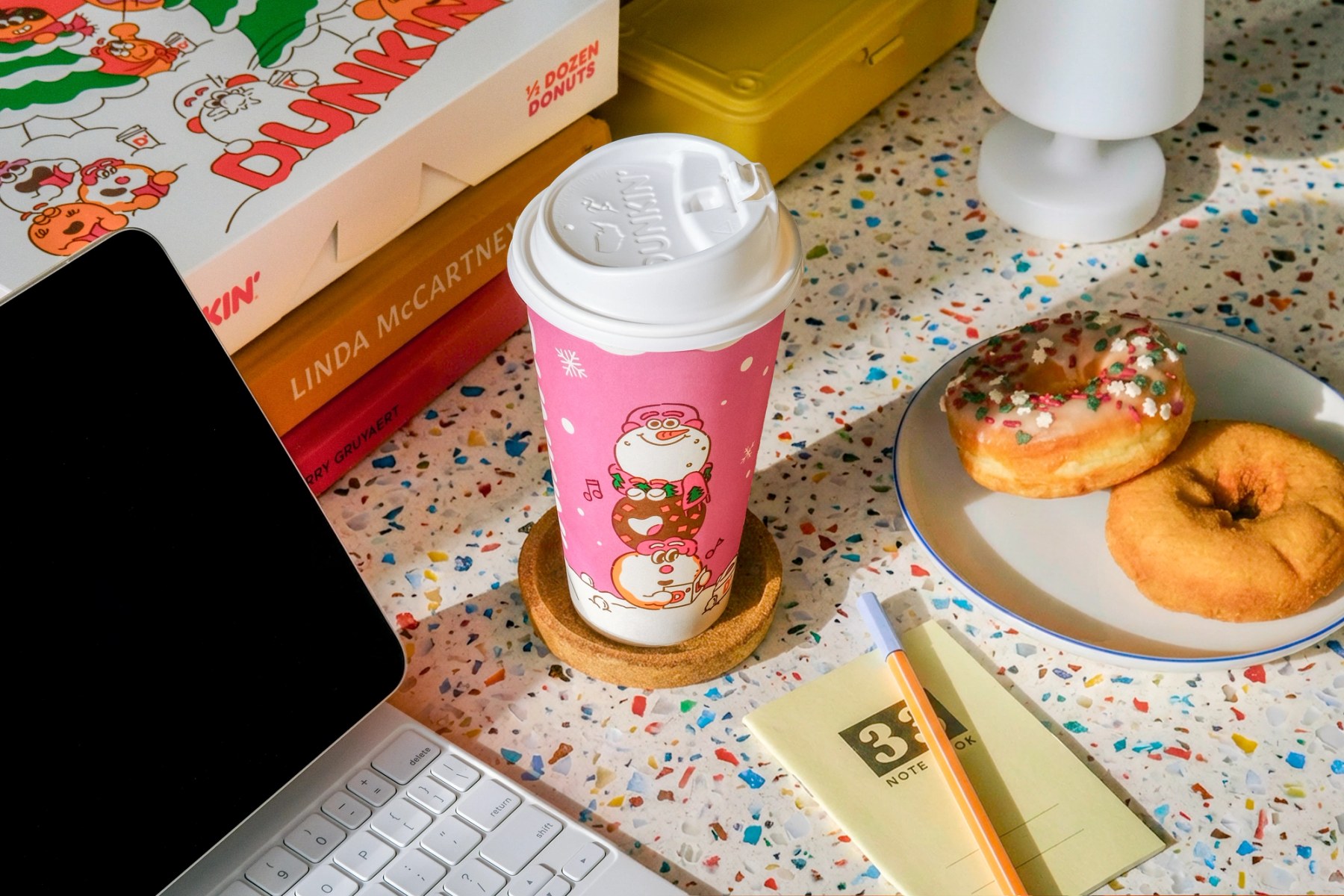 Dunkin’ munchkin holiday miniatures, asset 3