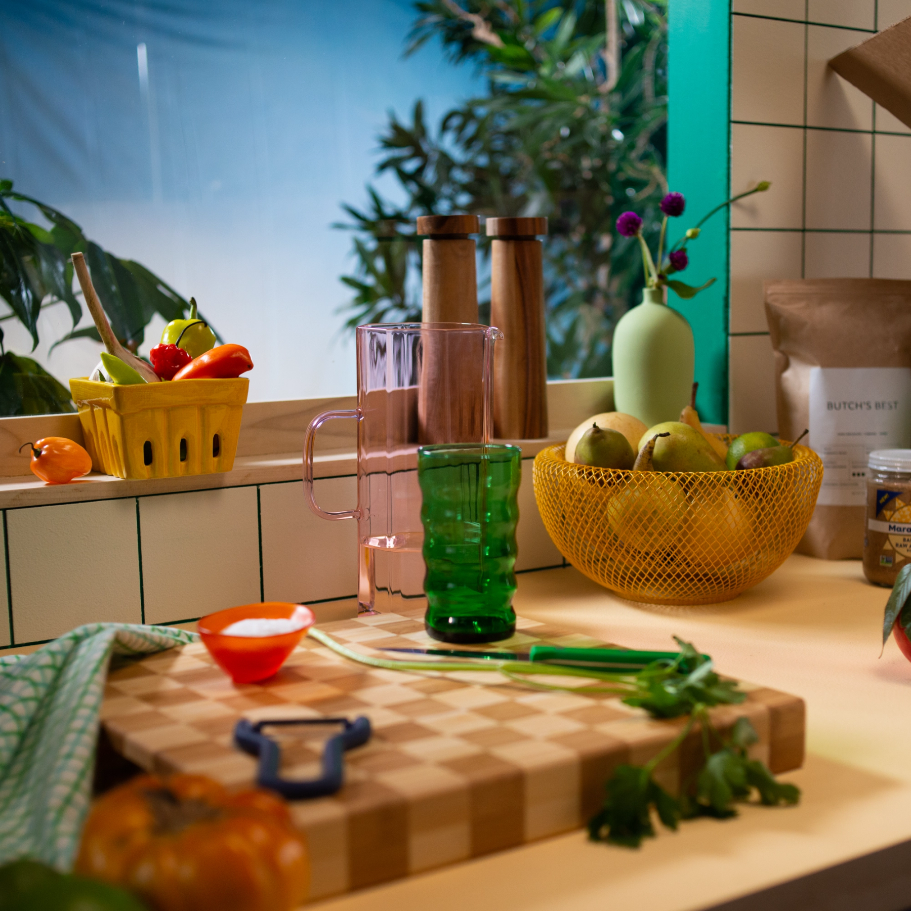 Misfits Market odd-produce character world, asset 2