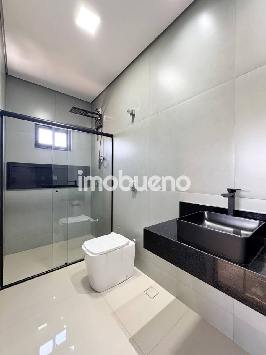 Foto 17 de Casa com 3 quartos sendo 2 suíte próximo ao Centro da cidade com piscina, 215m²