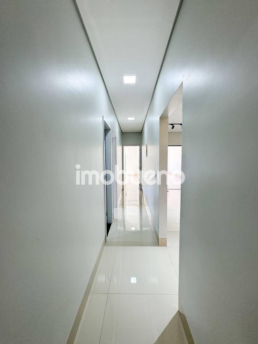 Foto 14 de Casa com 3 quartos sendo 2 suíte próximo ao Centro da cidade com piscina, 215m²
