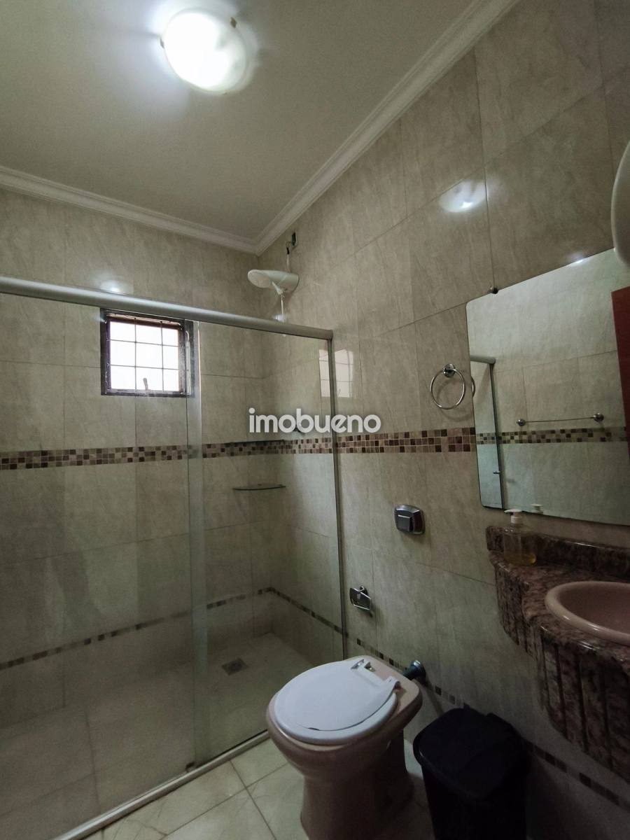 Foto 10 de Casa com 3 Quartos, Piscina e Sauna no Bairro Village em Formosa/GO