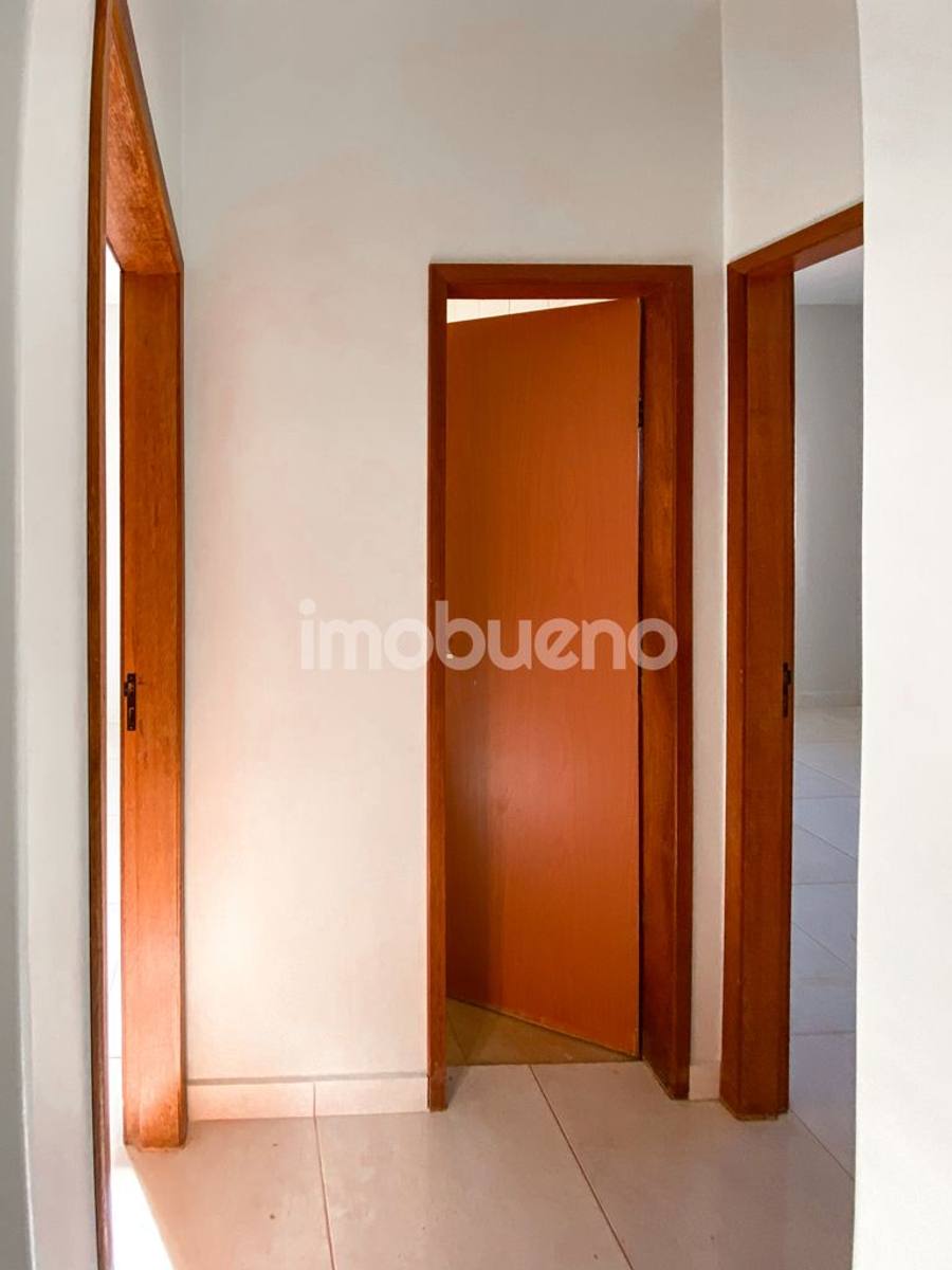 Foto 7 de Casa a venda de 3 quartos, sendo 1 suíte, Setor Parque Laguna, 112m² lote 600m².
