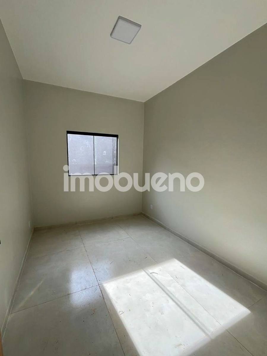 Foto 8 de Casa de 75 m² com 2 quartos (1 suíte) e pé-direito alto no Iris Village
