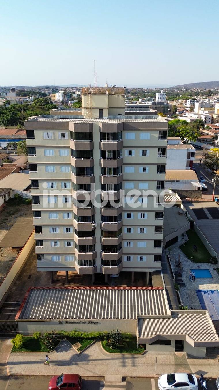 Apartamento no Residencial Bosque, 03 quartos, sendo 01 suíte, 111,36m² em Centro