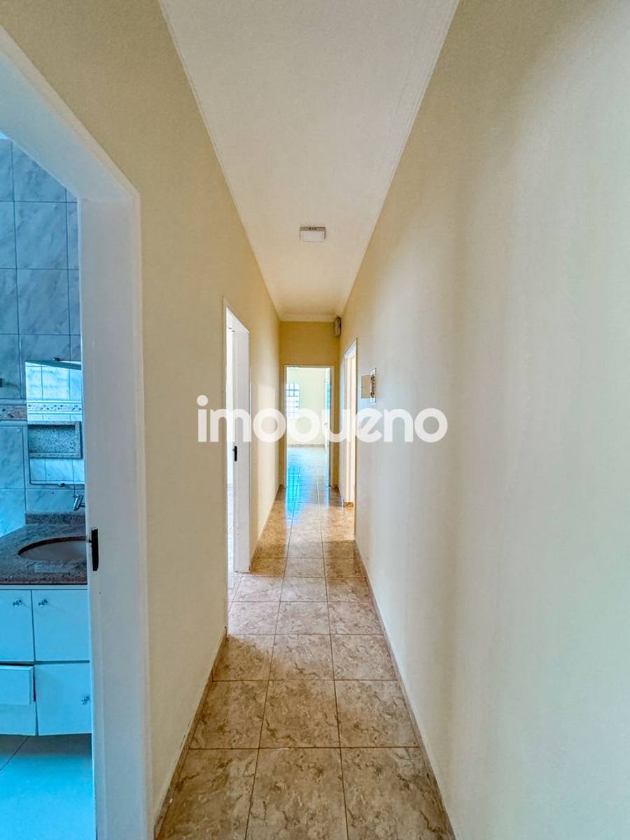 Foto 17 de Vende-se casa com 3 quartos sendo 1 suíte no Centro R$ 550.000,00