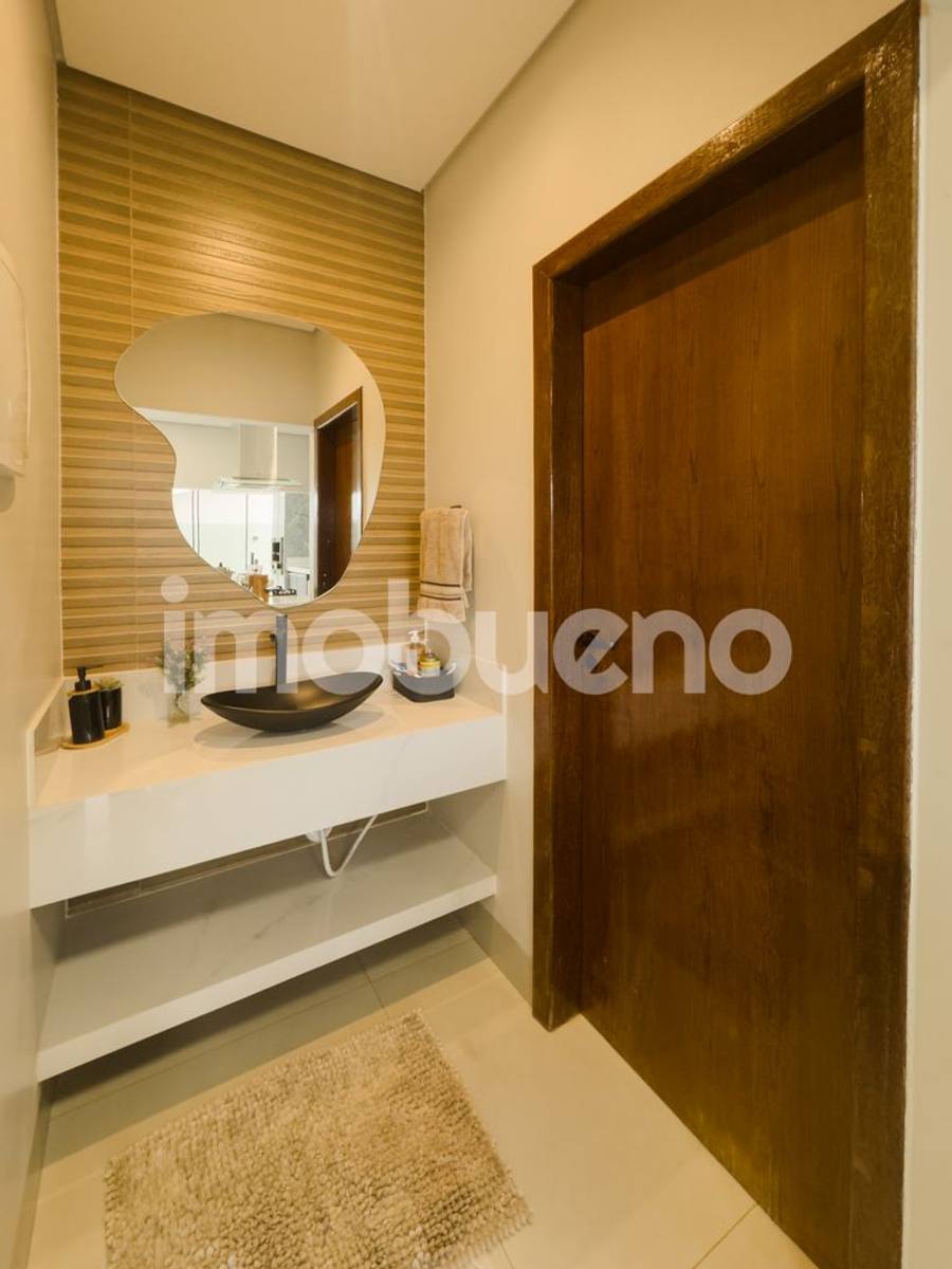 Foto 17 de Imóvel alto padrão no centro, com 3 suítes e armários completos