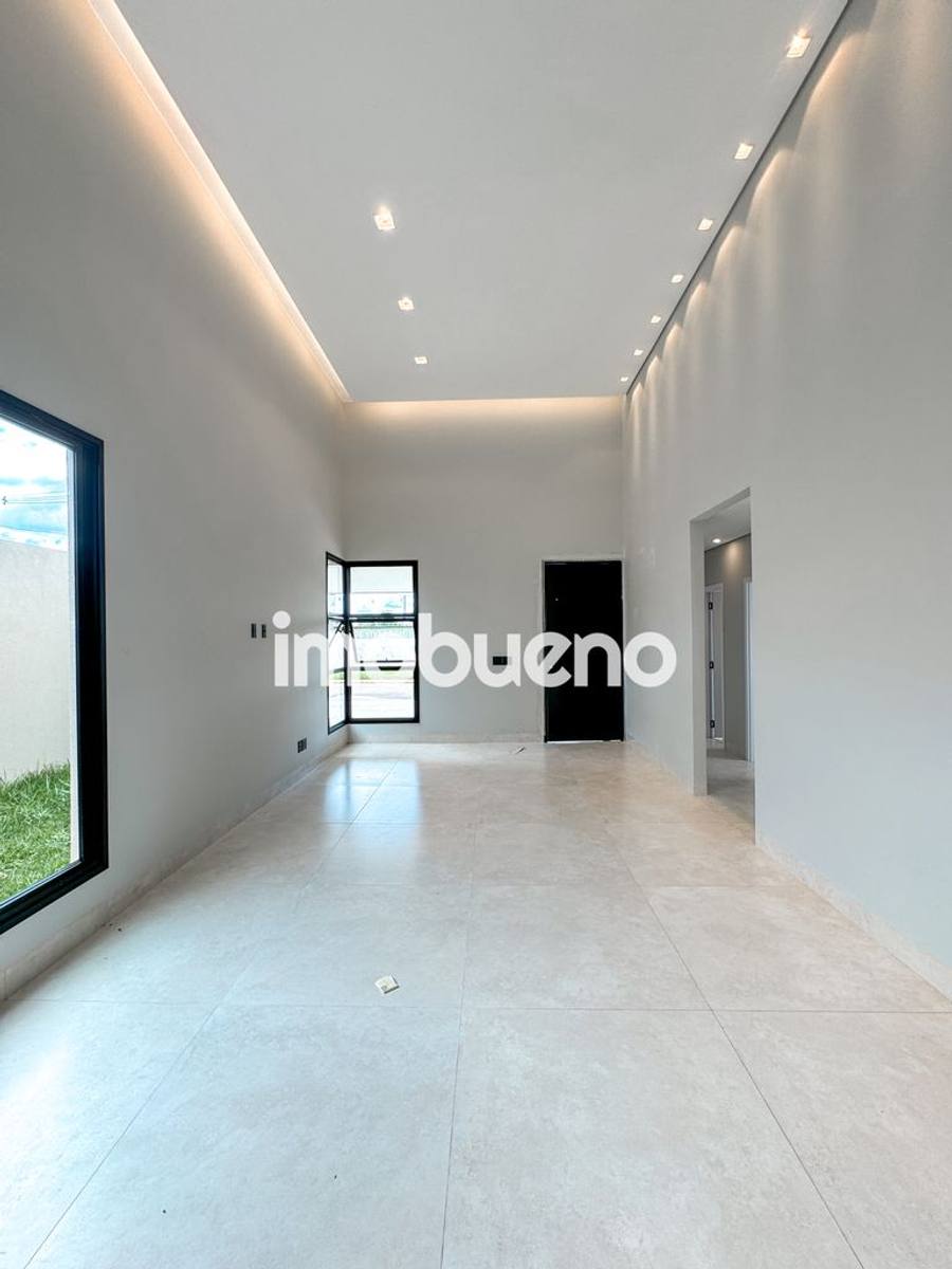 Foto 4 de Vende-se casa com 3 quartos sendo 2 suíte no Condomínio Golden Place.