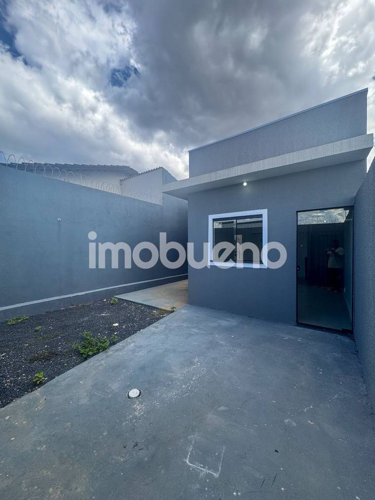 EXCELENTE IMÓVEL COM 2 QUARTOS SENDO 1 SUITE, EDICULA NO FUNDO em Setor Nordeste