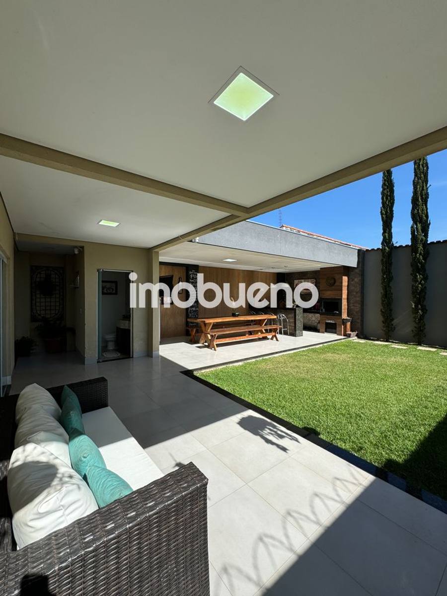 Foto 18 de Vende-se casa com 3 quartos sendo 3 suíte Setor Nordeste R$ 1.200.000,00