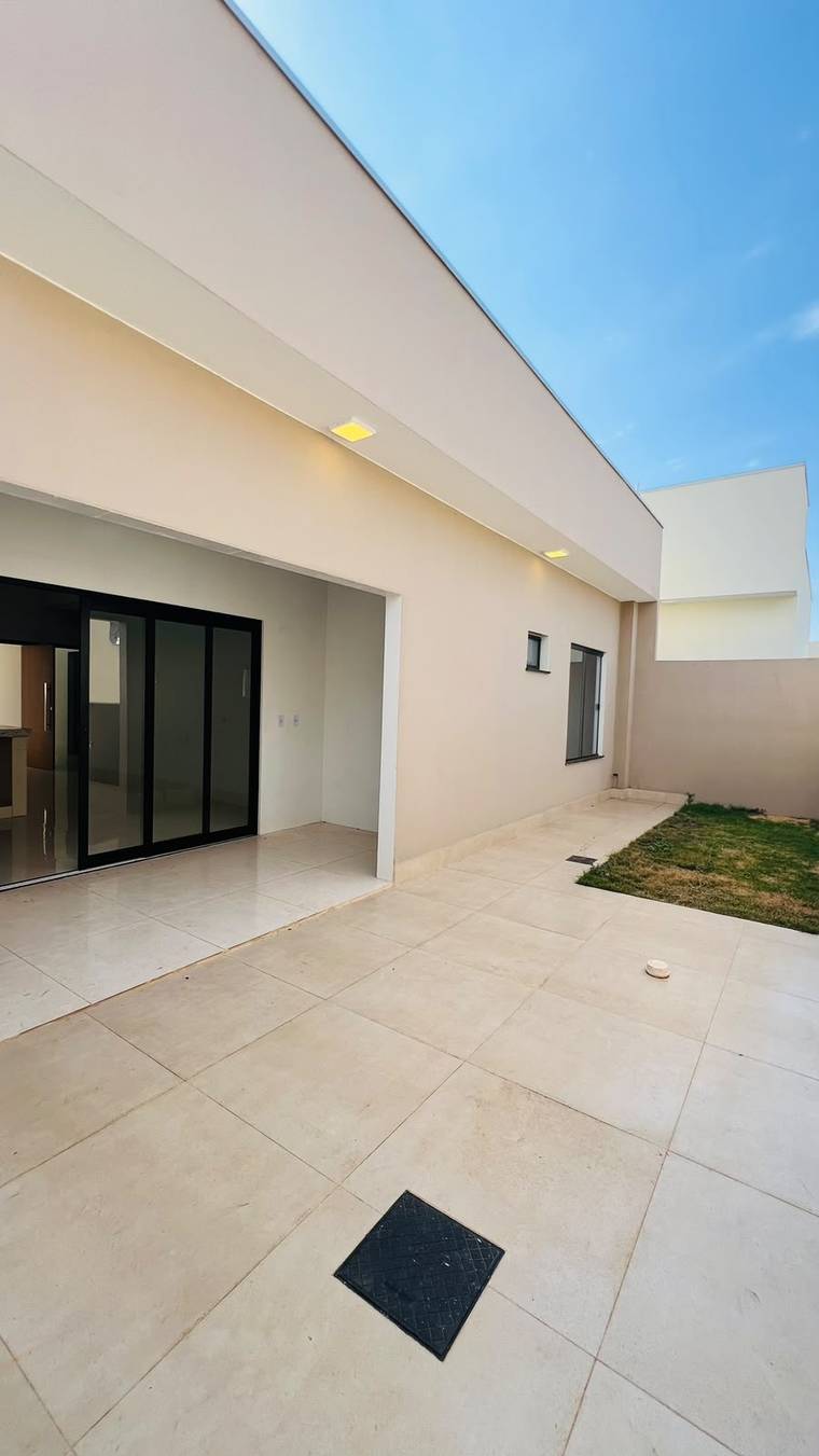 Casa de 3 quartos com 1 suíte no Setor Sul em Formosa em Setor Sul